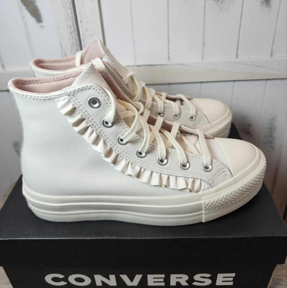 Converse Chuck Taylor All Star Lift Platform Leather Sneakers - Picture 5 of 12